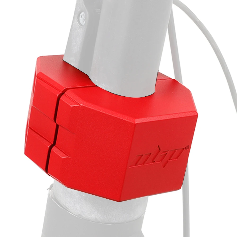 

Для частного использования наземных электрических скутеров. Крепежные светильники из алюминия. Легко устанавливается. Легкий. Простая конструкция.