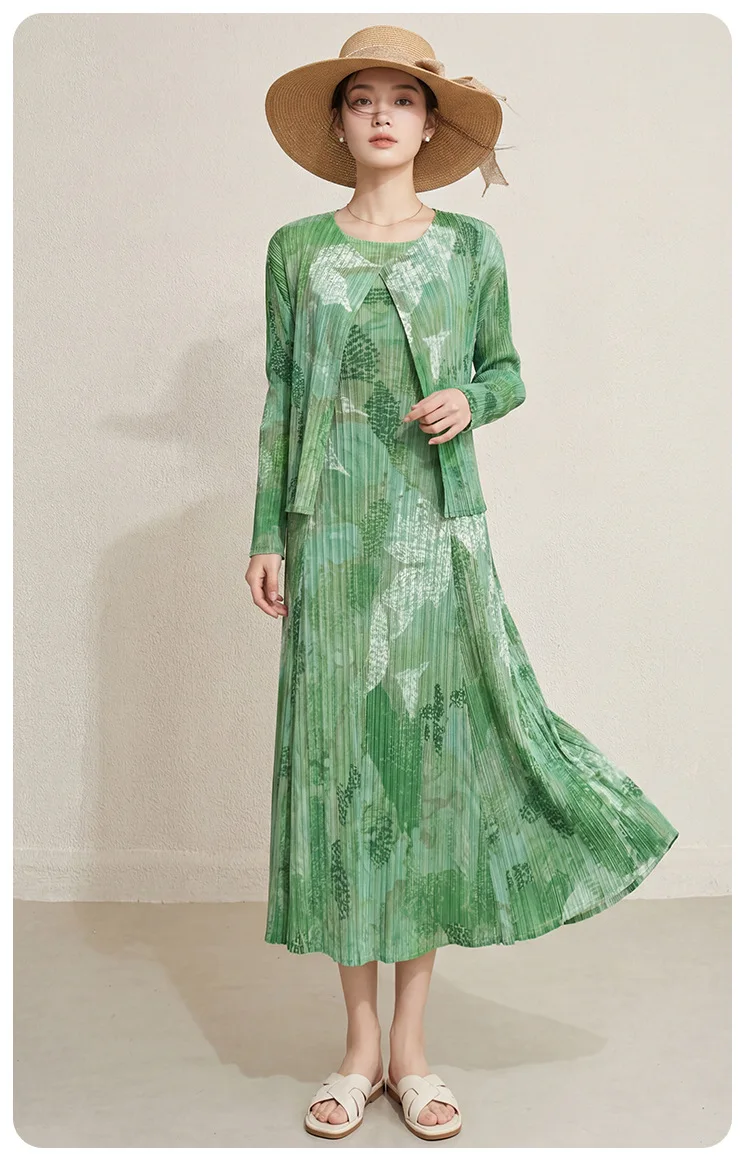 High-end Japanese-style Pleated Summer New Green Tie-Dye Print Cardigan + Sleeveless Dress Vacation Set view 2