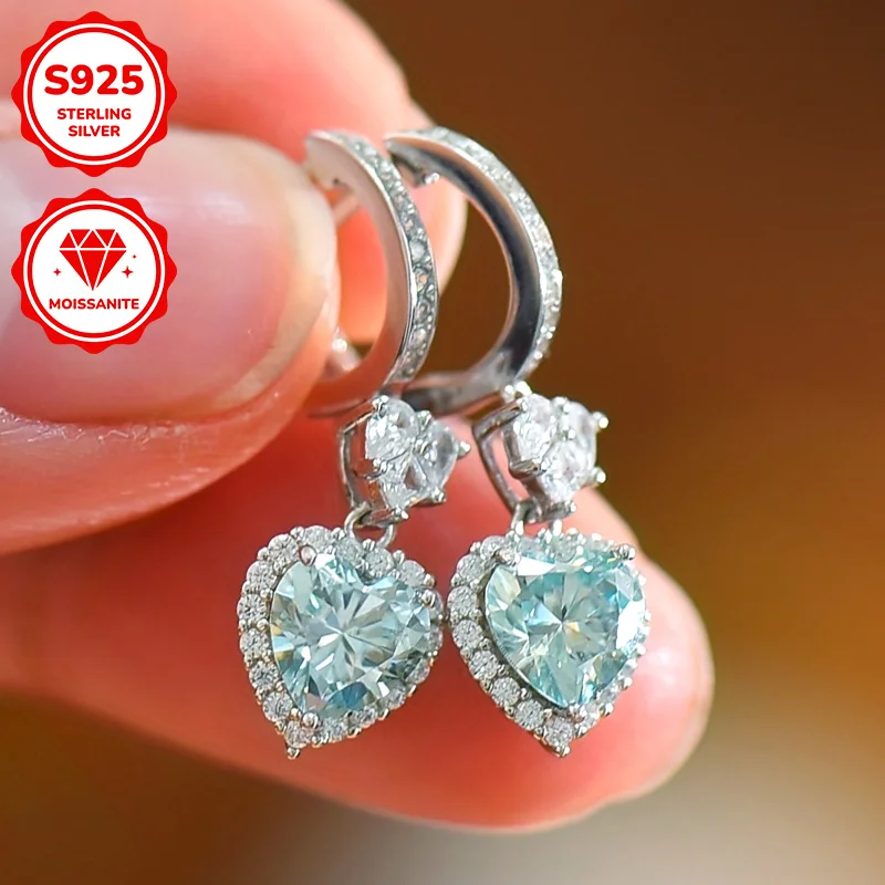 

1Pair 1Carat Light Blue Heart-shaped Moissanite Earrings in S925 Sterling Silver – The Perfect Gift for Anniversaries.