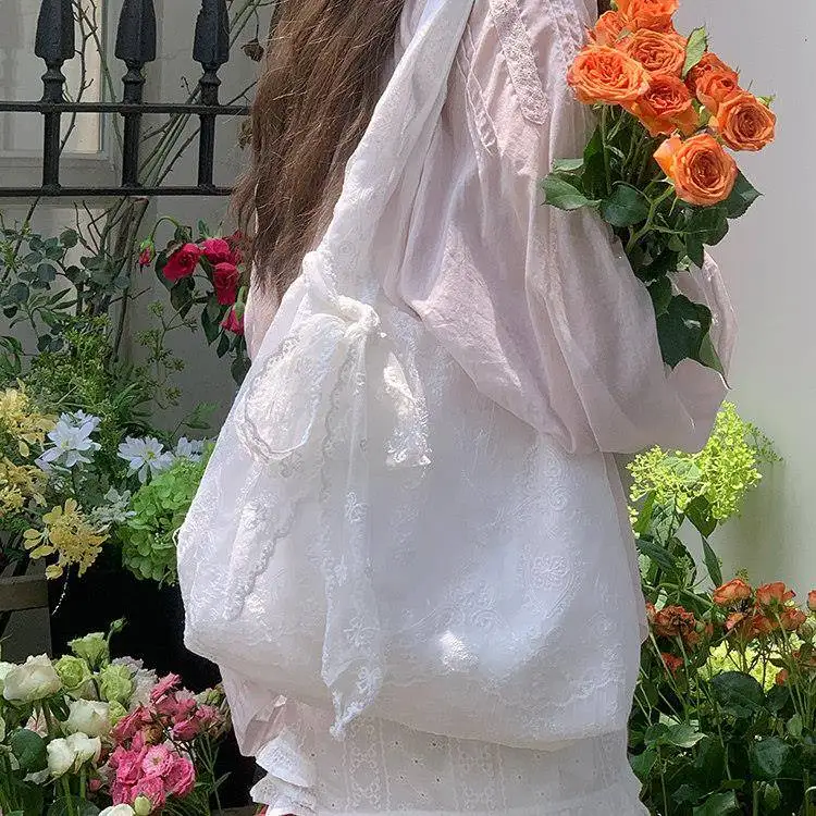 Korean Style Large Capacity Canvas Tote Bag Women's Floral Lace Shoulder Bag Commuter Friendly Fashionable Handbag