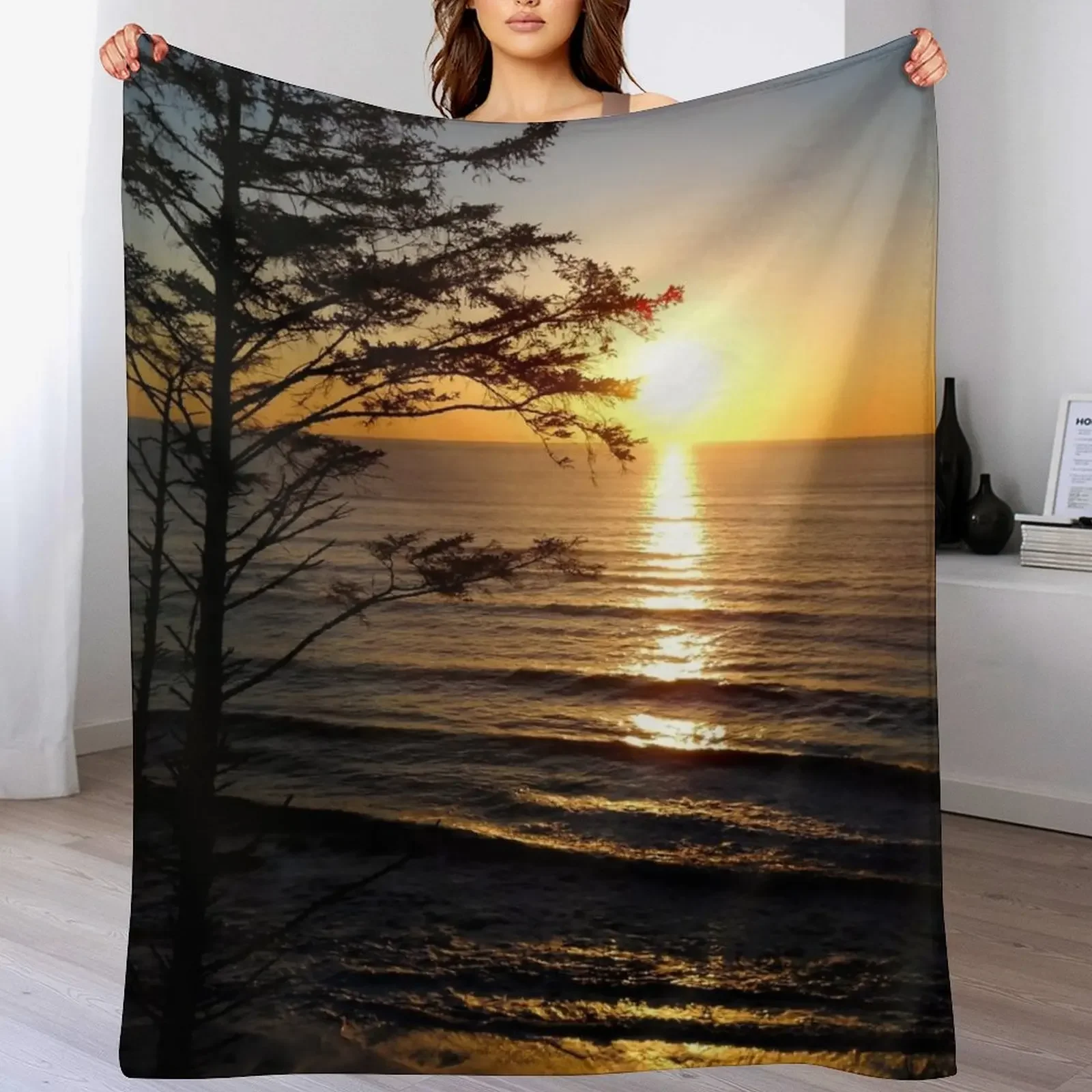 

New Ocean sunset at Kalaloch beach Throw Blanket for winter Warm Decorative Throw Beautifuls Blankets