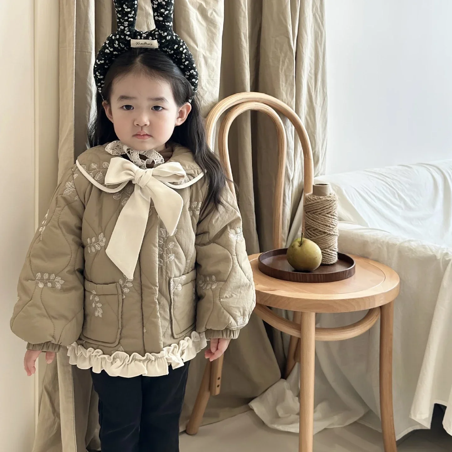 Children's Winter Cotton Coat Baby's Embroidered Flower Down Coat Girl's Bow Round Neck Jacket Coat Kids Winter Jacket Parka