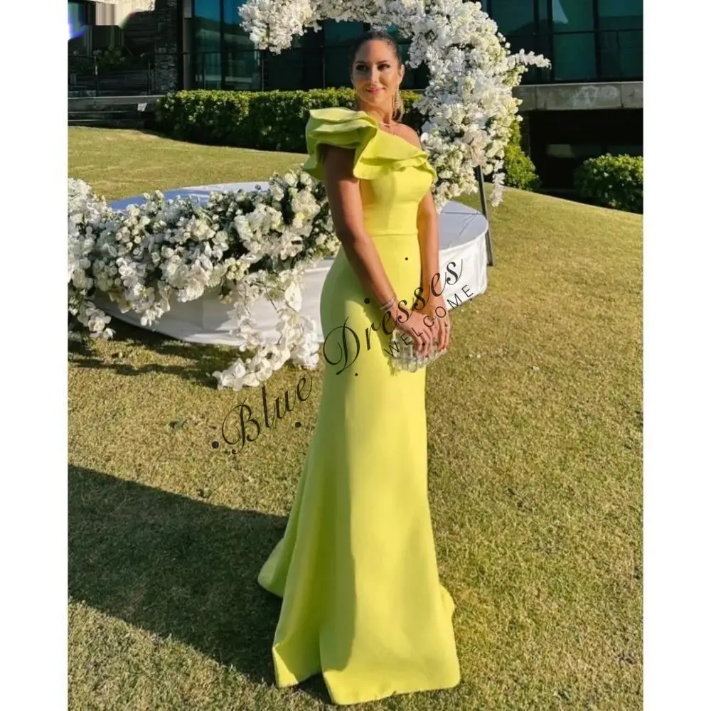 

Customized Yellow Slanted Shoulders Satin robes de soirée Sleeveless Backless Party Dresses Floor-Length Prom Dress 2025