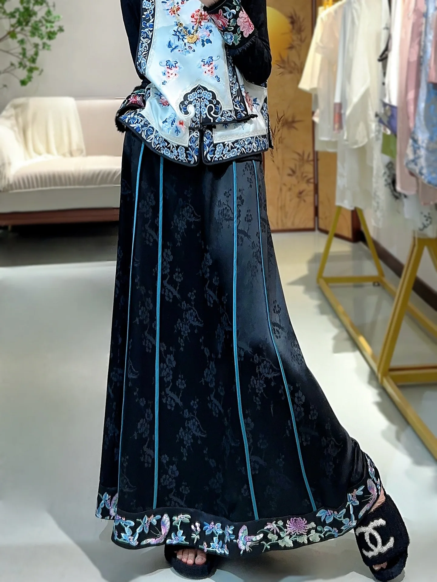 High-Quality Spring Autumn Jacquard Acetate Skirt Vintage Chinese Style Slim Elegant Woman Hanfu Embroidery Skirt S-XXL