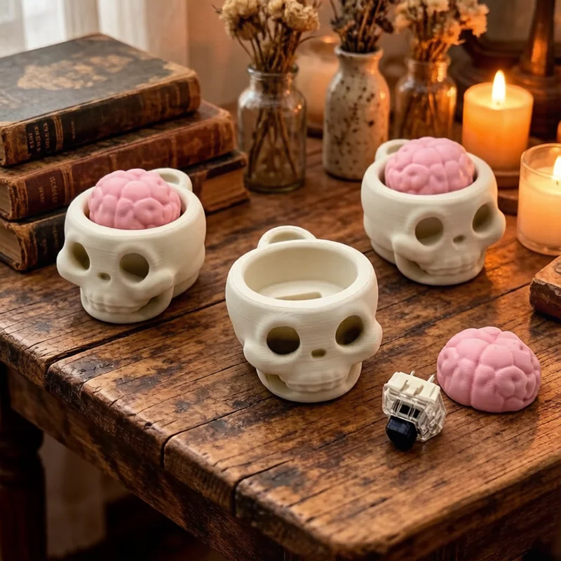 Creative 3D Printed Skull Keychain Brain Clicker Fidget Toy, Mechanical Press Button Design Trendy Bag Pendant for Stress Relief