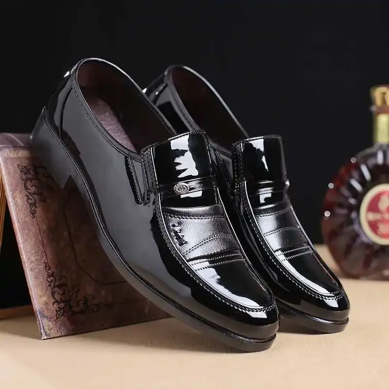 Spring Men Leather Shoes Fashion Male Flats Round Toe Men\'s Business Formal Shoes Comfortable Office Dress Shoes Wedding Shoe