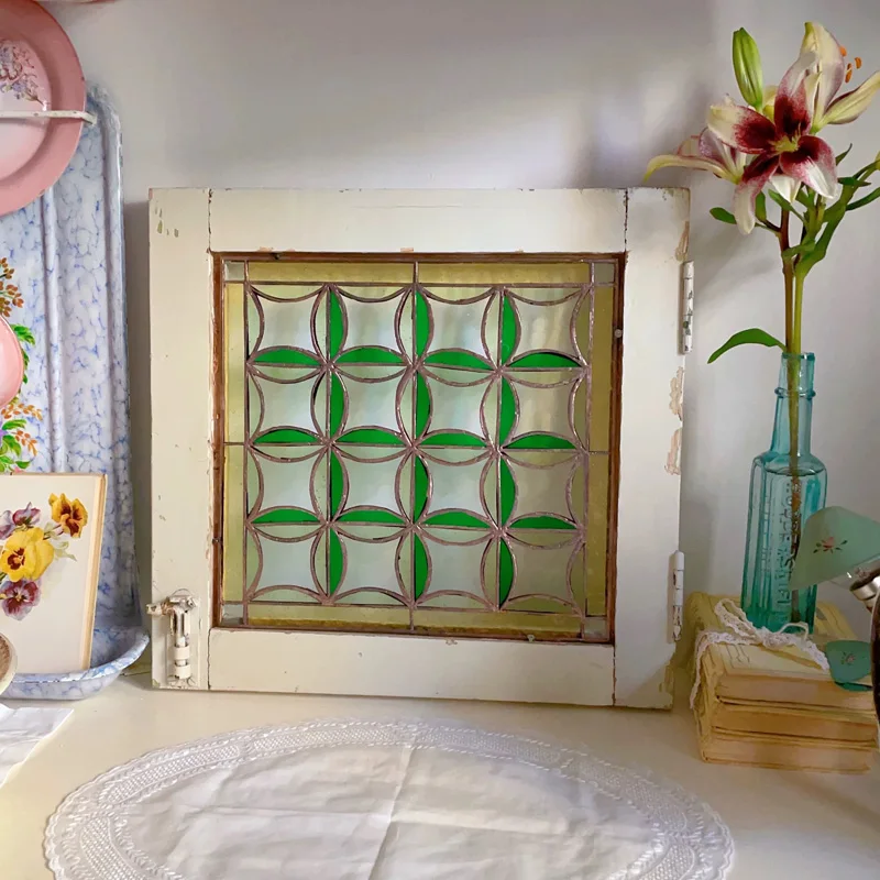 

Vintage Stained Glass Window Panel, White Wood Frame with Green Geometric Pattern, Decorative Wall Art, 38.5 x 40.5 cm
