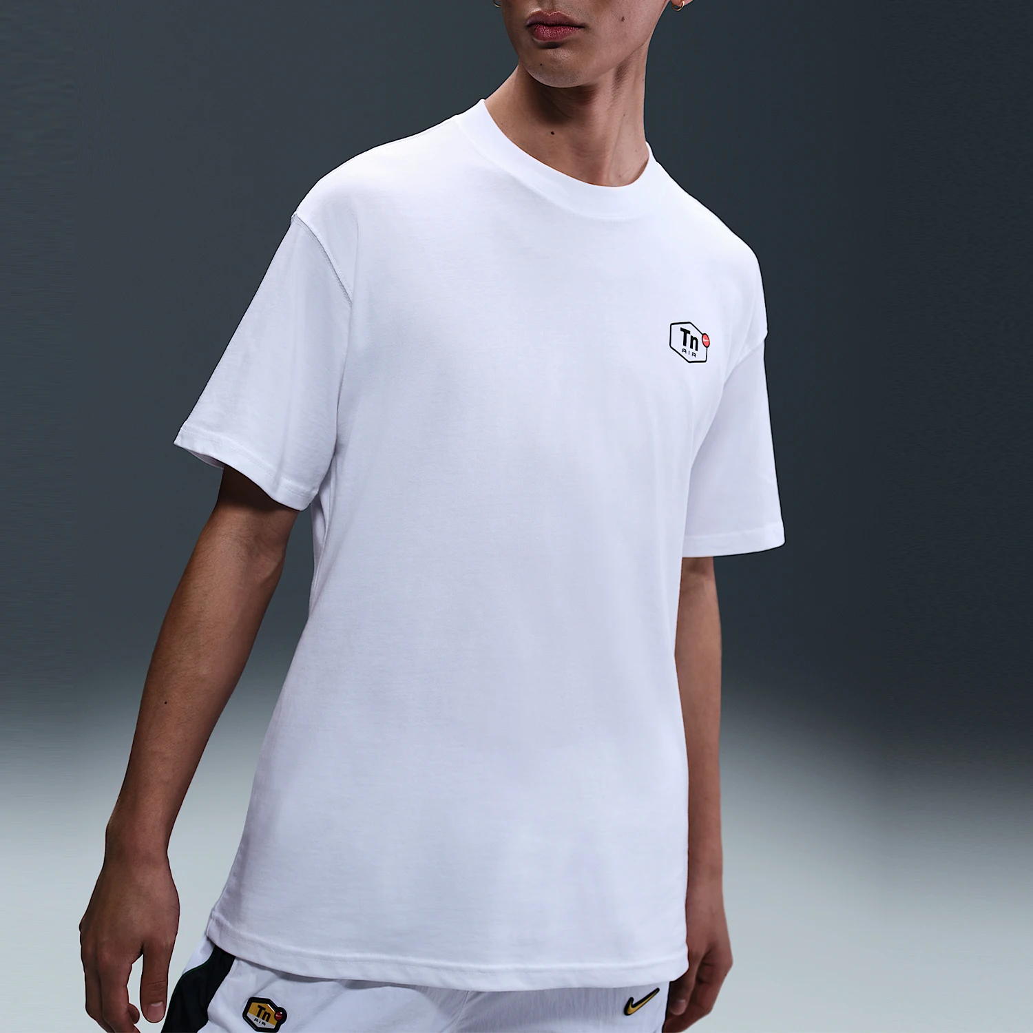 ナイキ-正規品-スポーツウェア-メンズ-カジュアル-グラフィック-ルーズ-tシャツ-hj0751-100