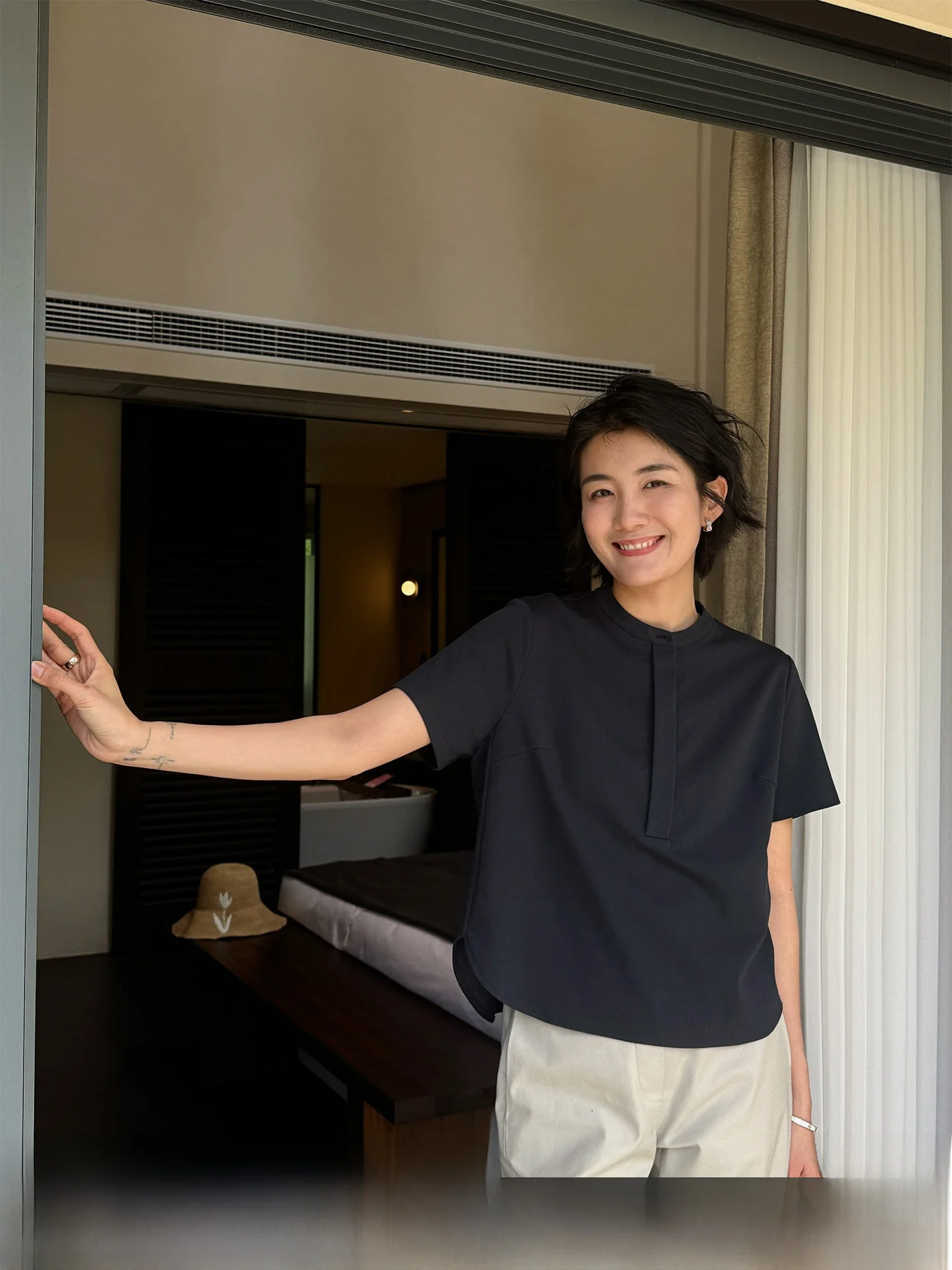 

Свободная вязаная футболка с коротким рукавом для женщин, летний повседневный стиль, с воротником-стойкой, из смесового хлопка с эластаном