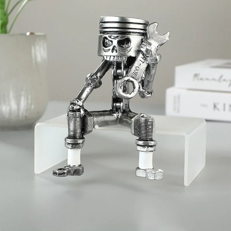 

Novelty Piston Skeleton Repairman Shaped Ornament with Mechanical and Metallic Feel, Decorative Accessory Gift