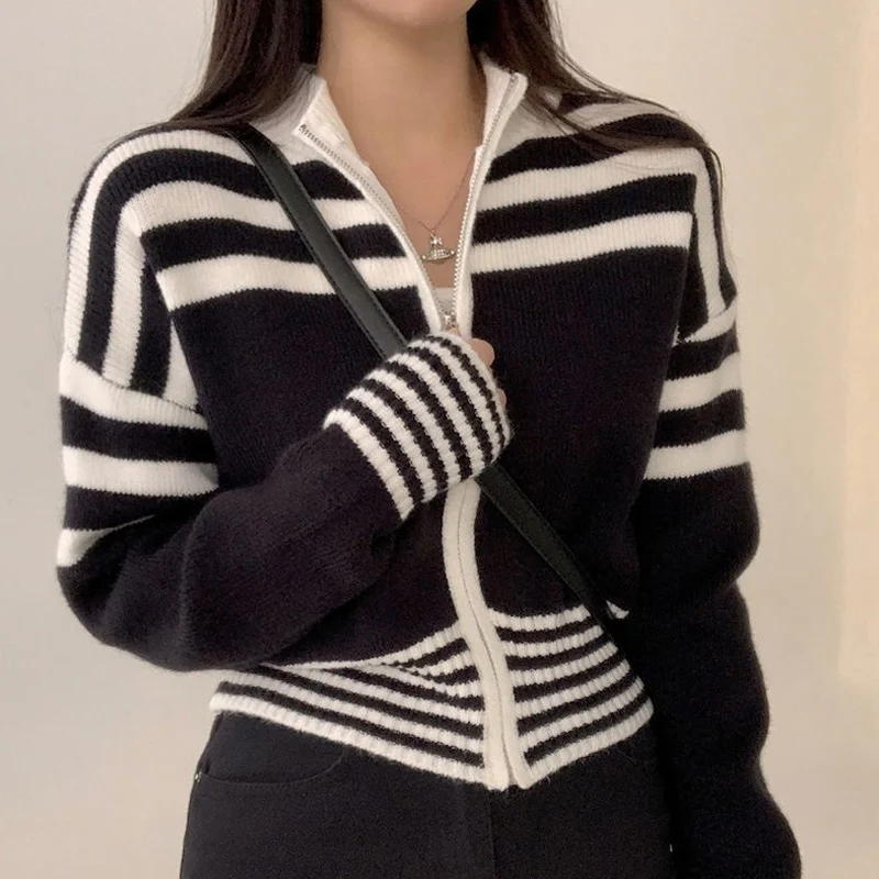 Vintage Contrast Striped Short Cardigan Autumn New Long Sleeve Zipper Knitting Sweater Fashion Street Casual Women Clothing