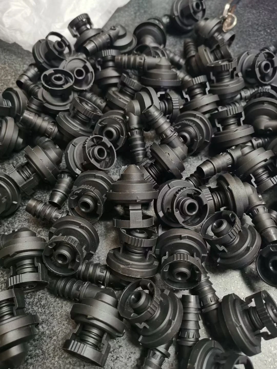 

Turbo Vacuum Hose Connector for Audi A8 Q7 A7 Q8 S6 S7 RS4 RS5 Porsche