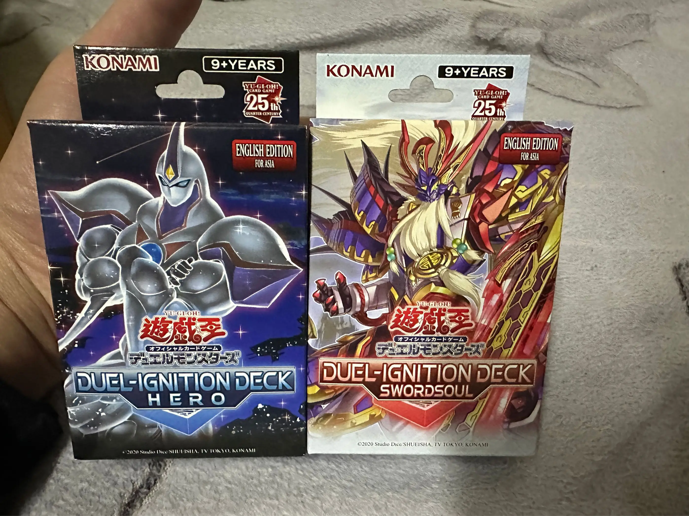 

2Pcs Yugioh KONAMI Duel Monsters Duel Ignition Deck Hero Swordsoul DI01 DI02 Asia English Collection Sealed Booster Box