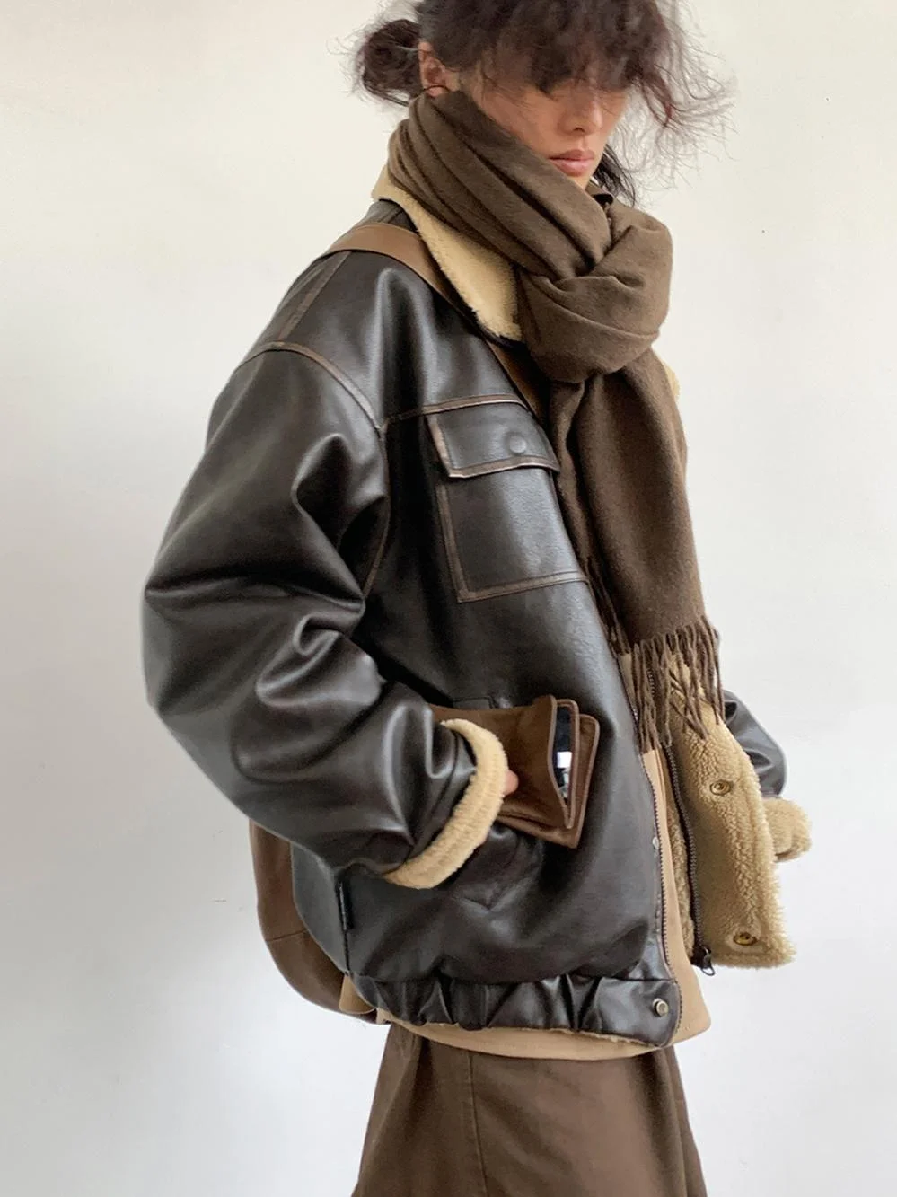 

Retro Japanese Style Thickened Lamb Fur Jacket Unisex Loose Cotton Coat Outerwear for Men And Women Warmth Youth Casual