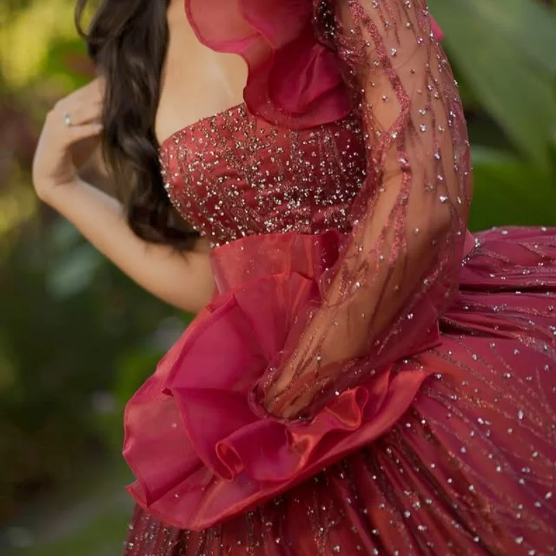 Robe De Quinceanera bordeaux brillant, décalcomanies à paillettes De cristal, épaules dénudées, longue queue, robes De 15 Quinceanera ﻿ Personnaliser