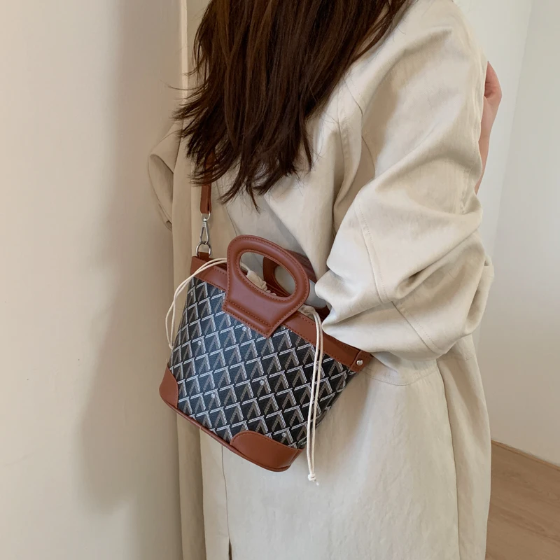 

Модная женская сумка через плечо, текстурированная большая сумка из искусственной кожи, просторная сумка для покупок