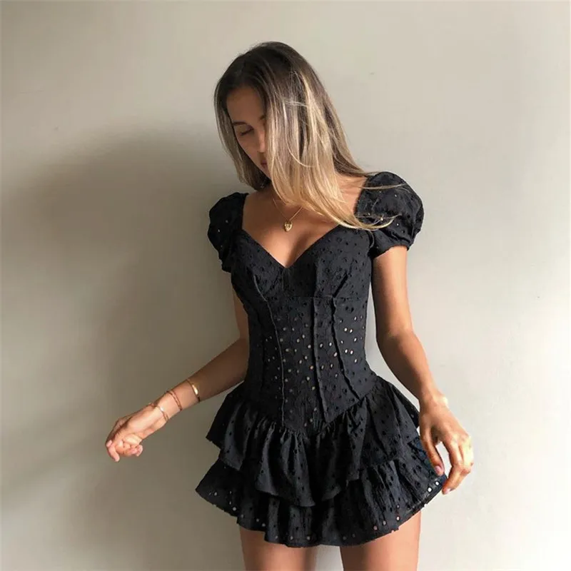 Abito a pieghe con scollo a V e volant abito estivo nero Chic con maniche a sbuffo da donna 2023 Party Hollow Out Vintage Bodycon Dress corsetto da