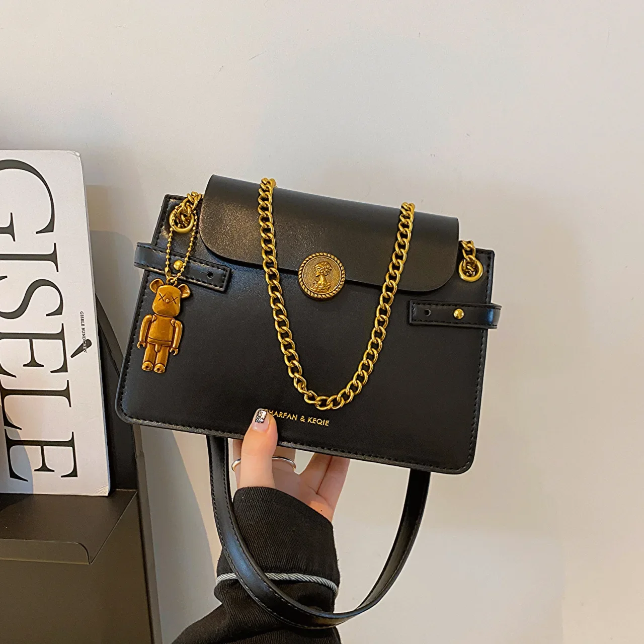 

2025 New Bag Texture High end Niche Design Internet Celebrity Single Shoulder Women's Bag Cross Shoulder Handbag