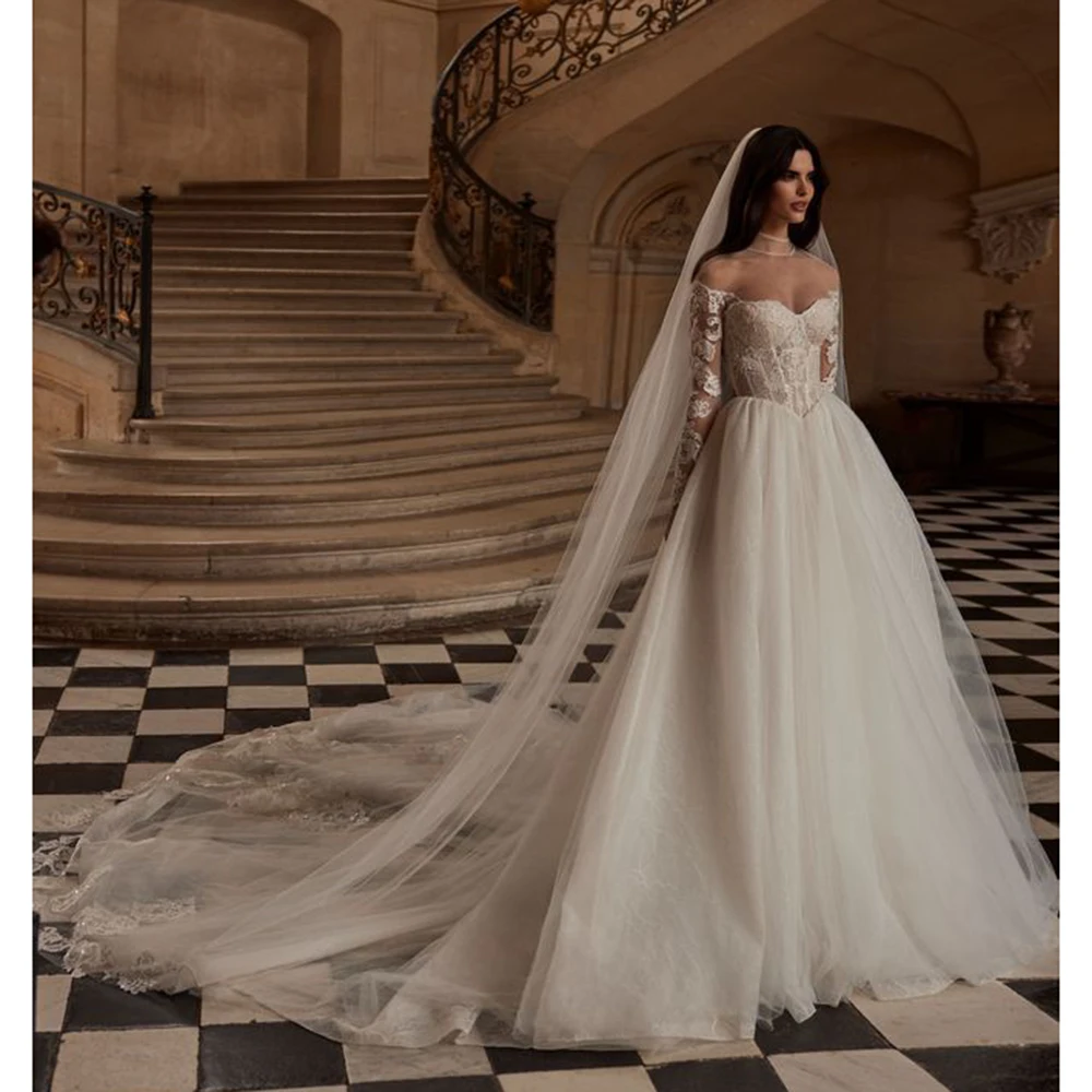 Boho Sweetheart Collar Tulle A-line Lace Wedding Gown Appliques Backless Long Bridal Dress with Detachable Sleeve Custom Made