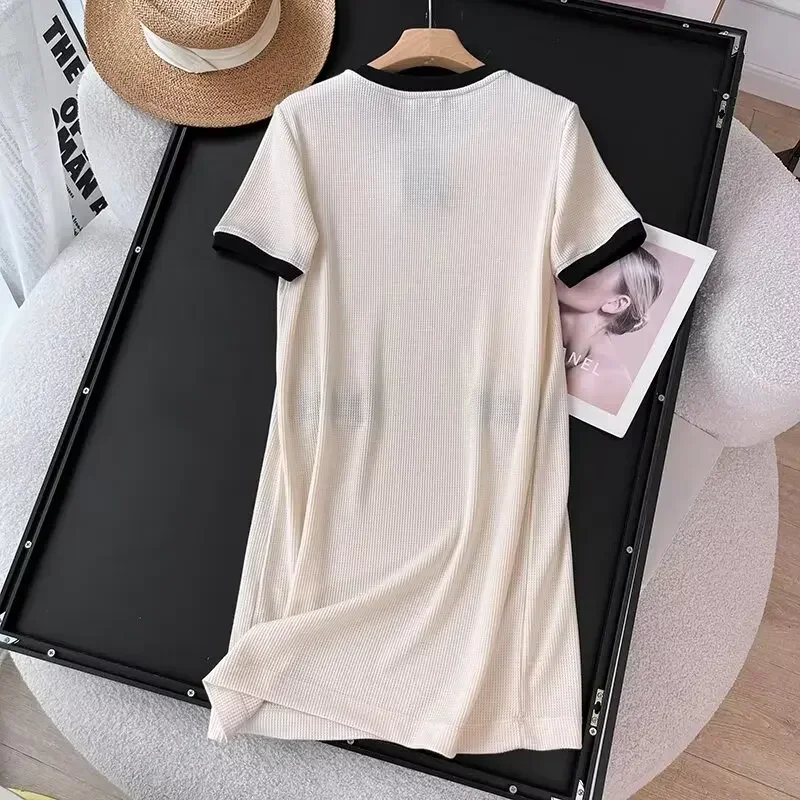 Women's 2024 New Fashion Exquisite Button Accessories Stitching Dress Retro Short-sleeved O-neck Dress Mujer