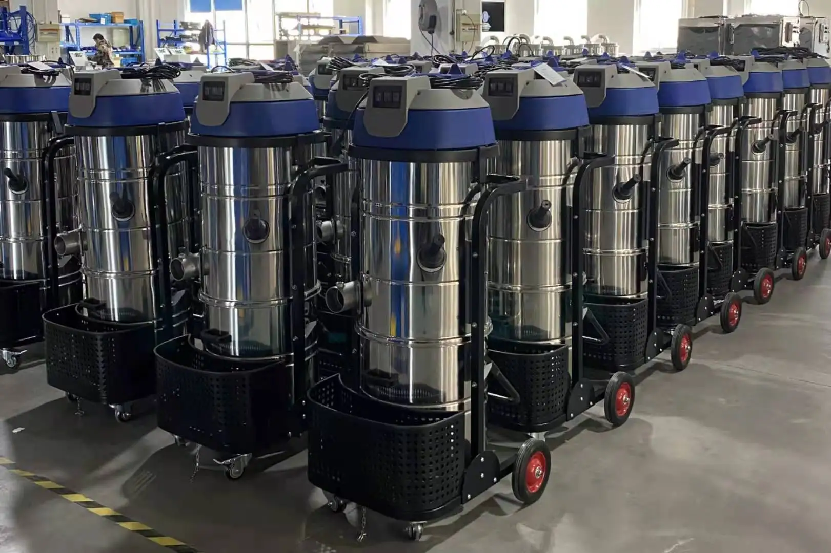 클린룸용 80L 건습식 진공청소기 - 저소음 3모터 시스템, 정전기 방지 호스, 전자공장용 ESD 안전