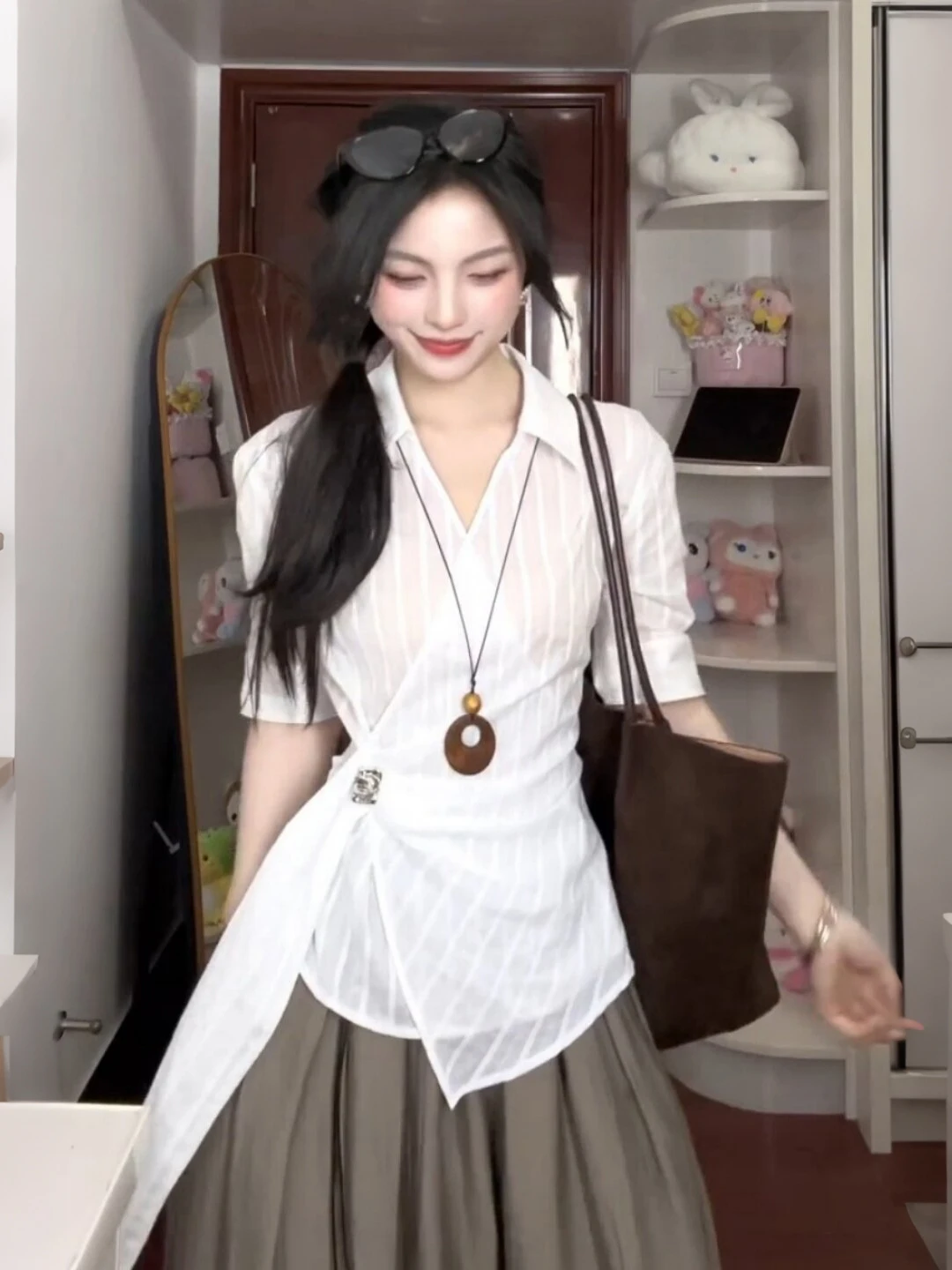 

Textured Uneven White Shirt Collar Women's Summer Design Waist Cinch Tie Top French Style Cotton mid Sleeve Breathable