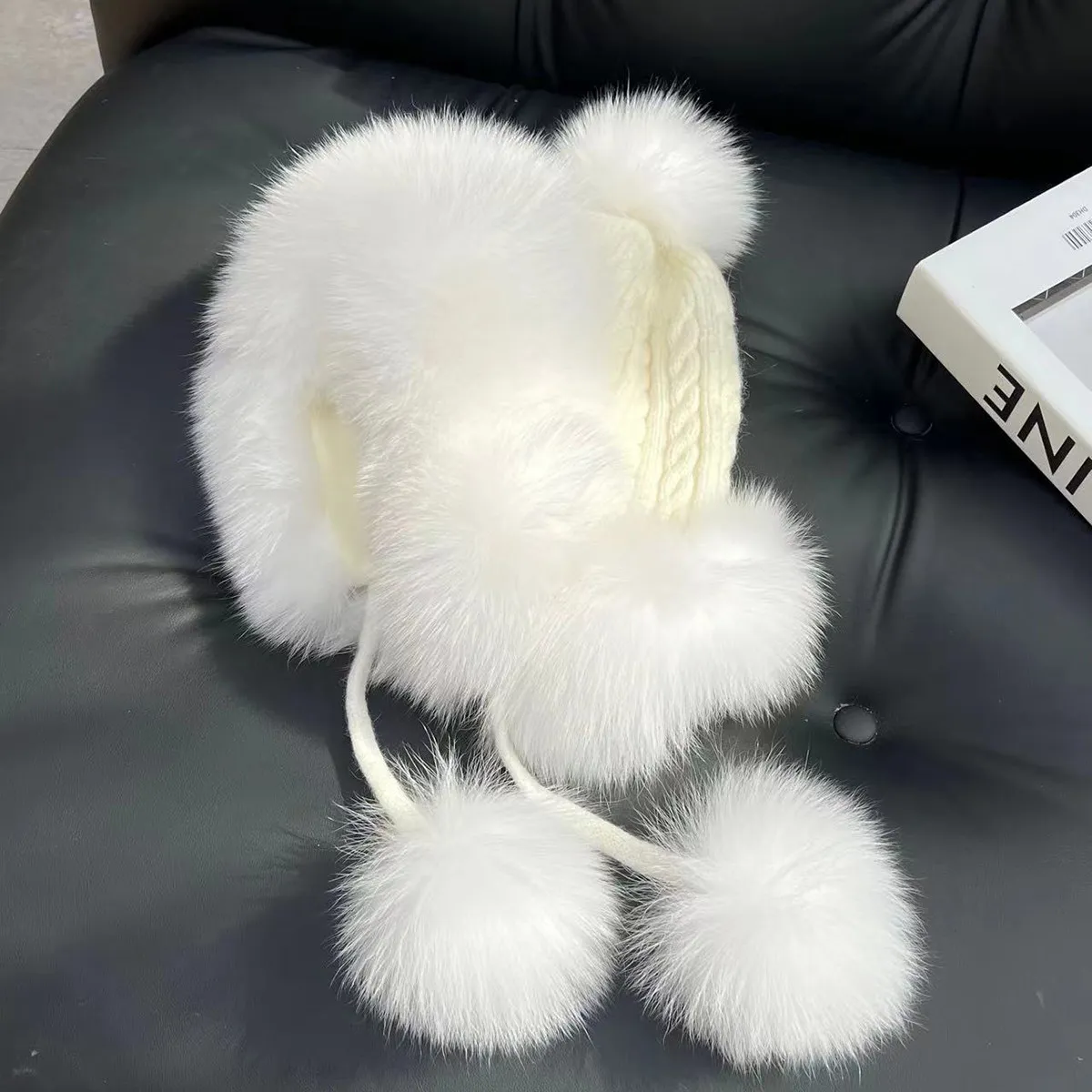 Winter Real Fox Fur Hat Women Outdoor Warm Earflap Girls Ski Knitted Cap 100% Natural Fox Fur Pompom Luxury Russain Bomber Hats