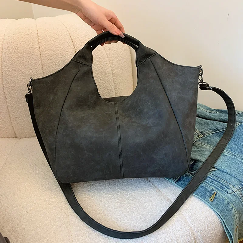 

2025 Frosted Vintage Casual Shoulder Straddle Tote Large Capacity Women's Tote Designer Luxury Bag