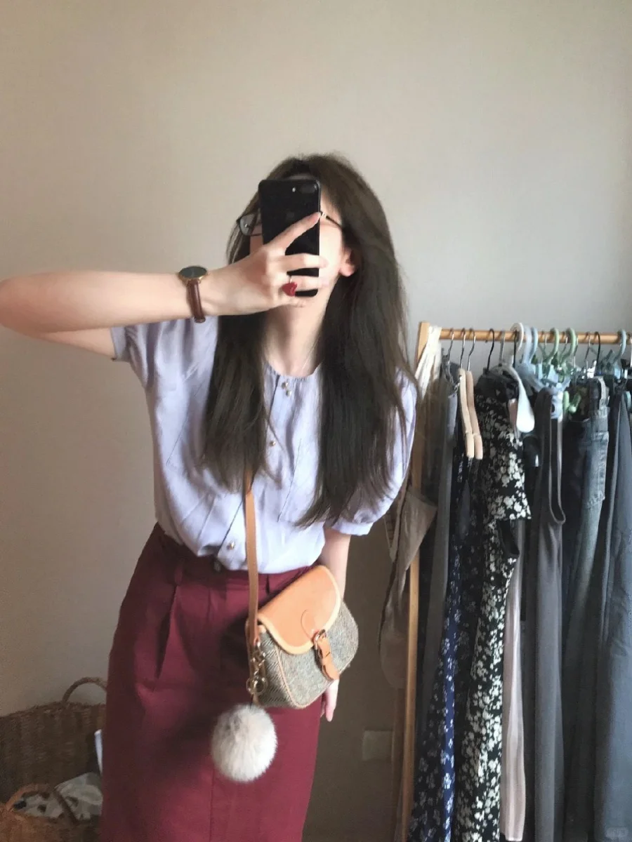 

Casual Loose ort Sve round Ne Bubble Sve irt Women's Early Spring Korean Sle Simple Versatile Anti-Aging irt