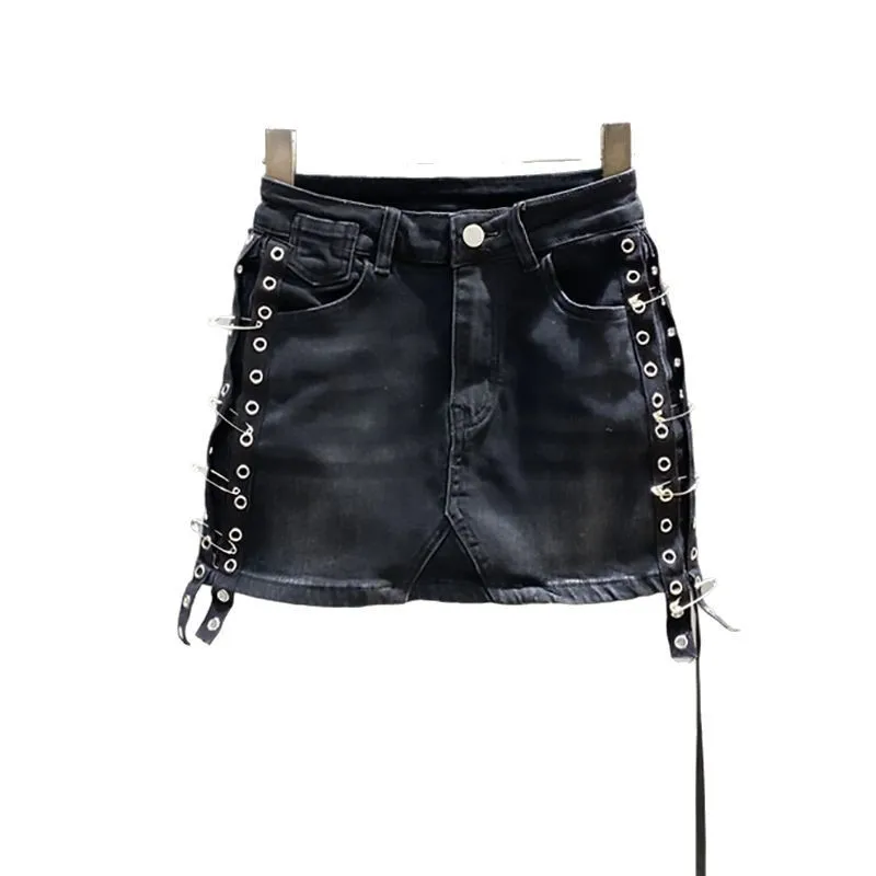 Personalized Fashion Design Pin Streamer Solid High Elastic Y2k Denim Skirt Women 2025 Summer Fringed Edge Lined Mini Skirt