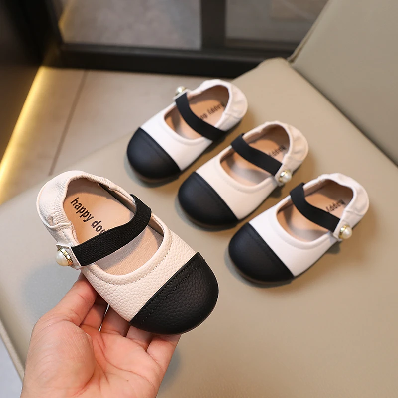 

2025 Новые кожаные туфли для девочек, осенние брендовые туфли для девочек, туфли принцессы, элегантные туфли Мэри Джейн, вечерние платья на мягкой подошве для девочек