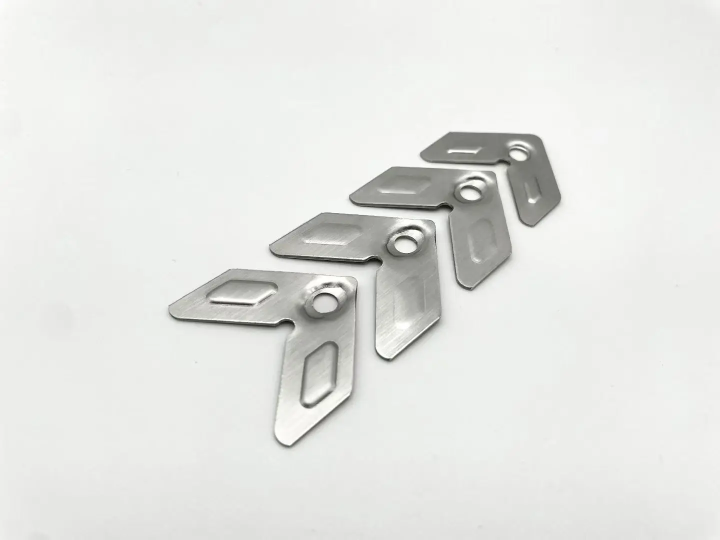 Modern Tengshuo stainless steel corner connecting plate custom size screws are durable and easy to use, suitable for