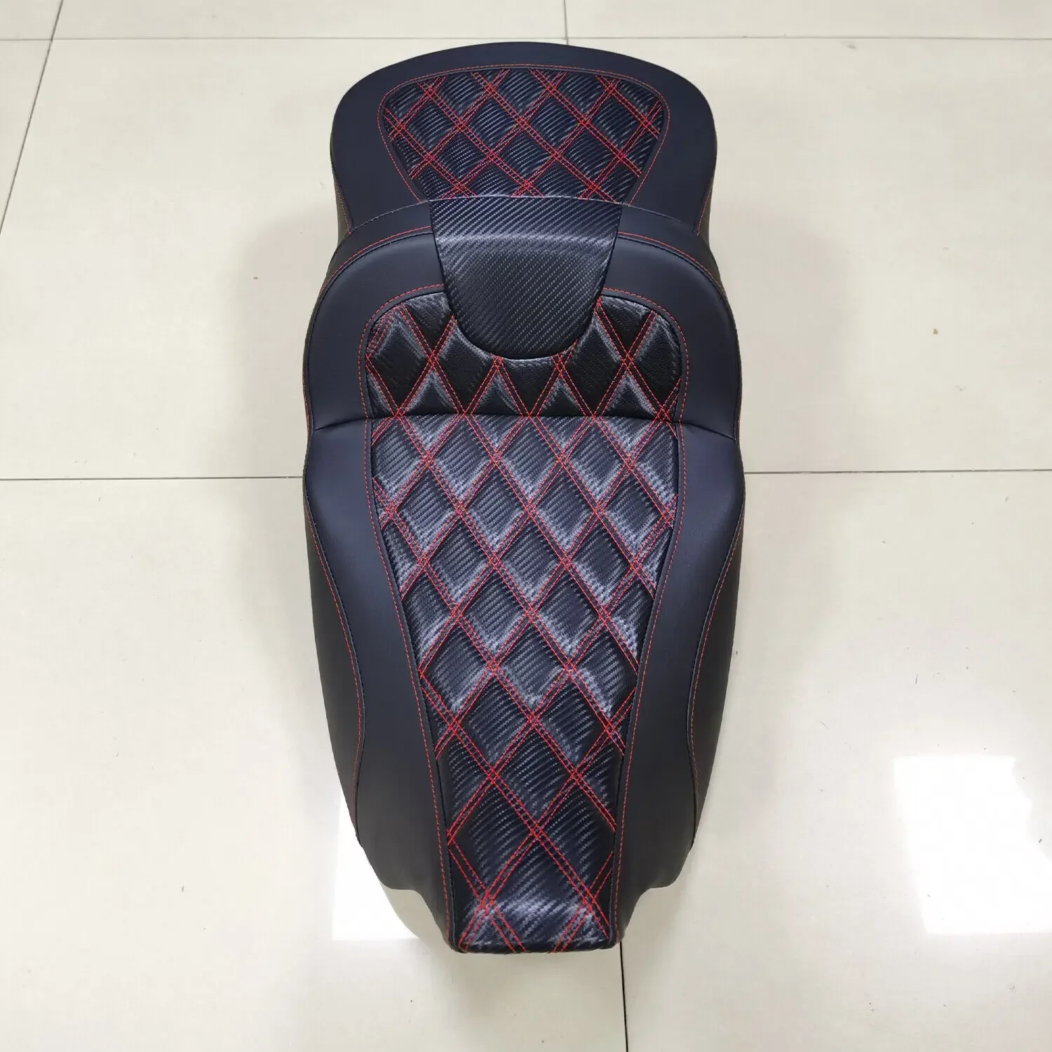 Red Stitching Extended Reach Roadsofa Seat For Harley Road King Glide Custom FLTRX Ultra FLTRU Special FLHRXS Classic FLHRC