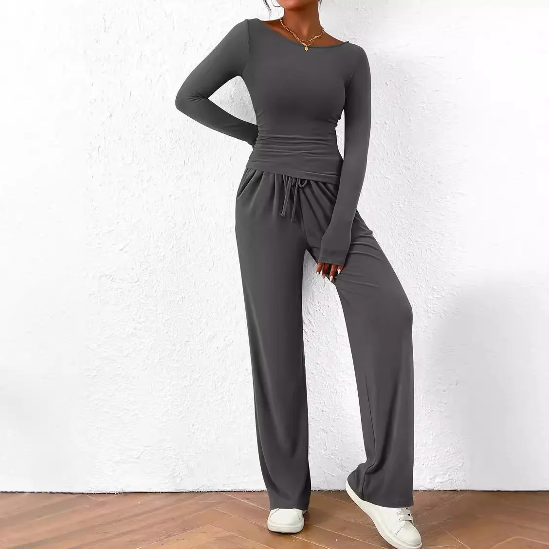 2025 الخريف ملابس رياضية مجموعة عادية غير المتماثلة طويلة الأكمام تي شيرت بنطال ذو قصة أرجل واسعة 2 قطعة مجموعة للمرأة #4