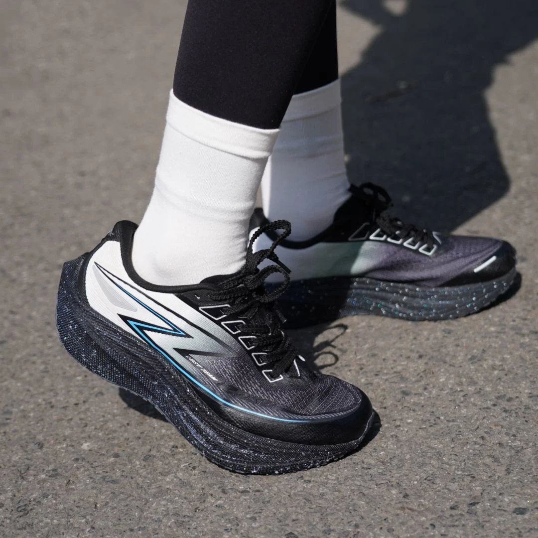 2025 Wear-resistant and comfortable professional training shoes running shoes Breathable running shoes Comfortable casual shoes