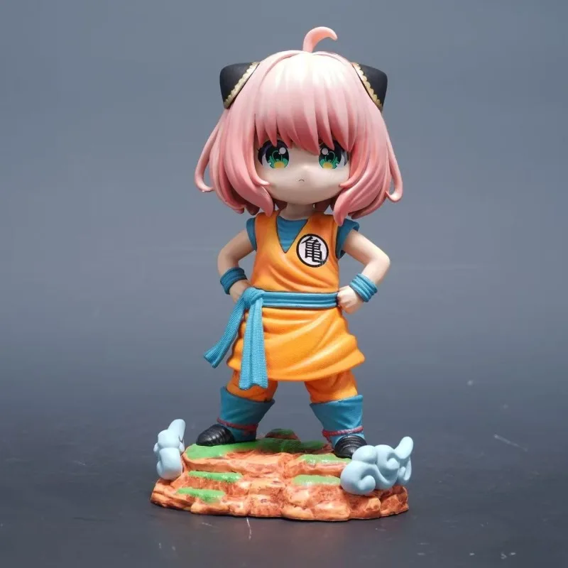 Nova família espião x anya forger q versão figura criativa ins de alto valor bidimensional linda menina anime boneca ornamento de mesa