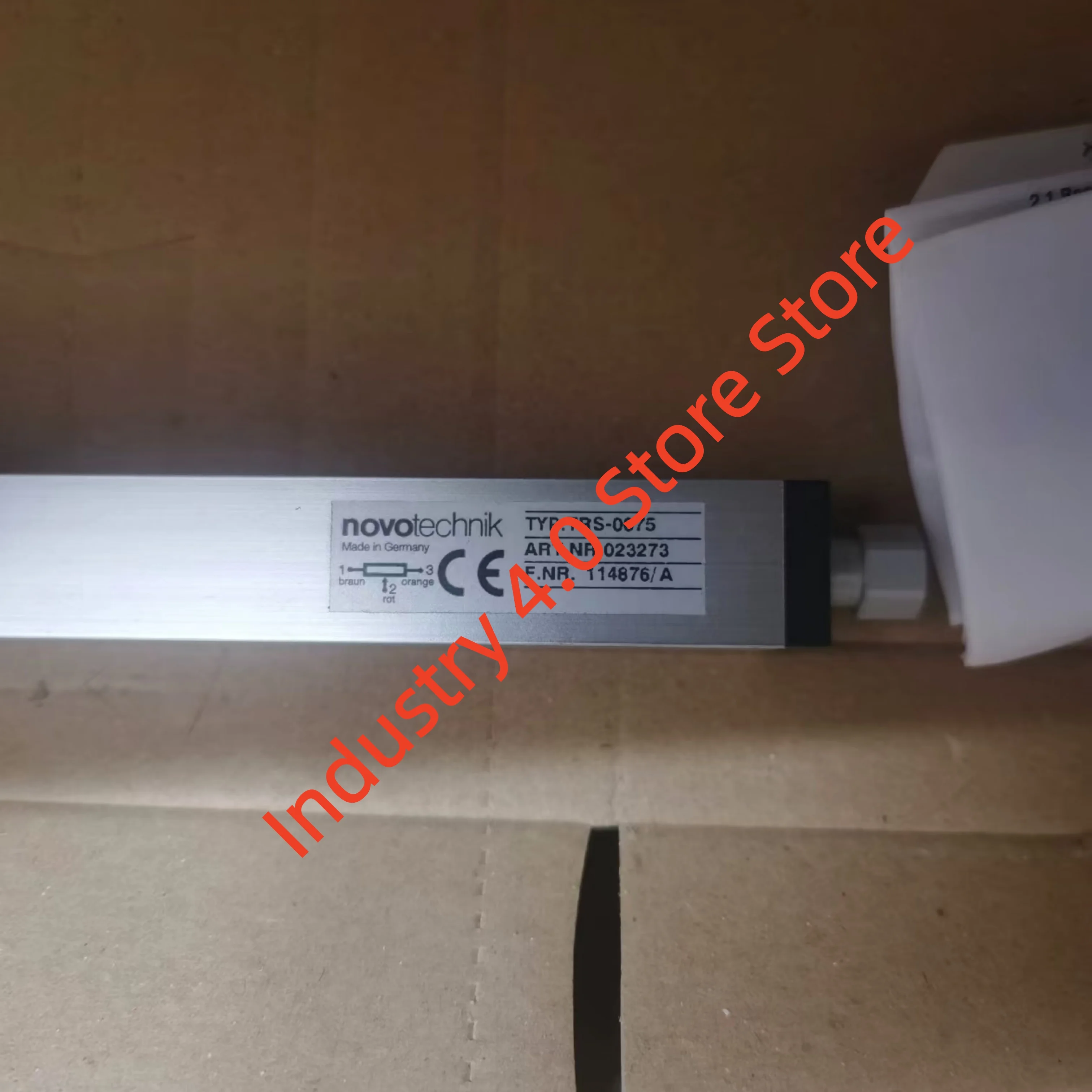 

новый TRS-0075 TRS-0100 новый в коробке