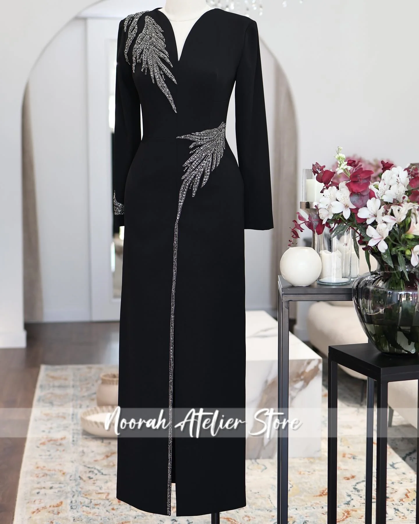 

Elegant Black V N New Luxurious Evening Dresses 2025 Silver Beaded Women Dubai Long Sleeves Party Gown Vestidos Customized