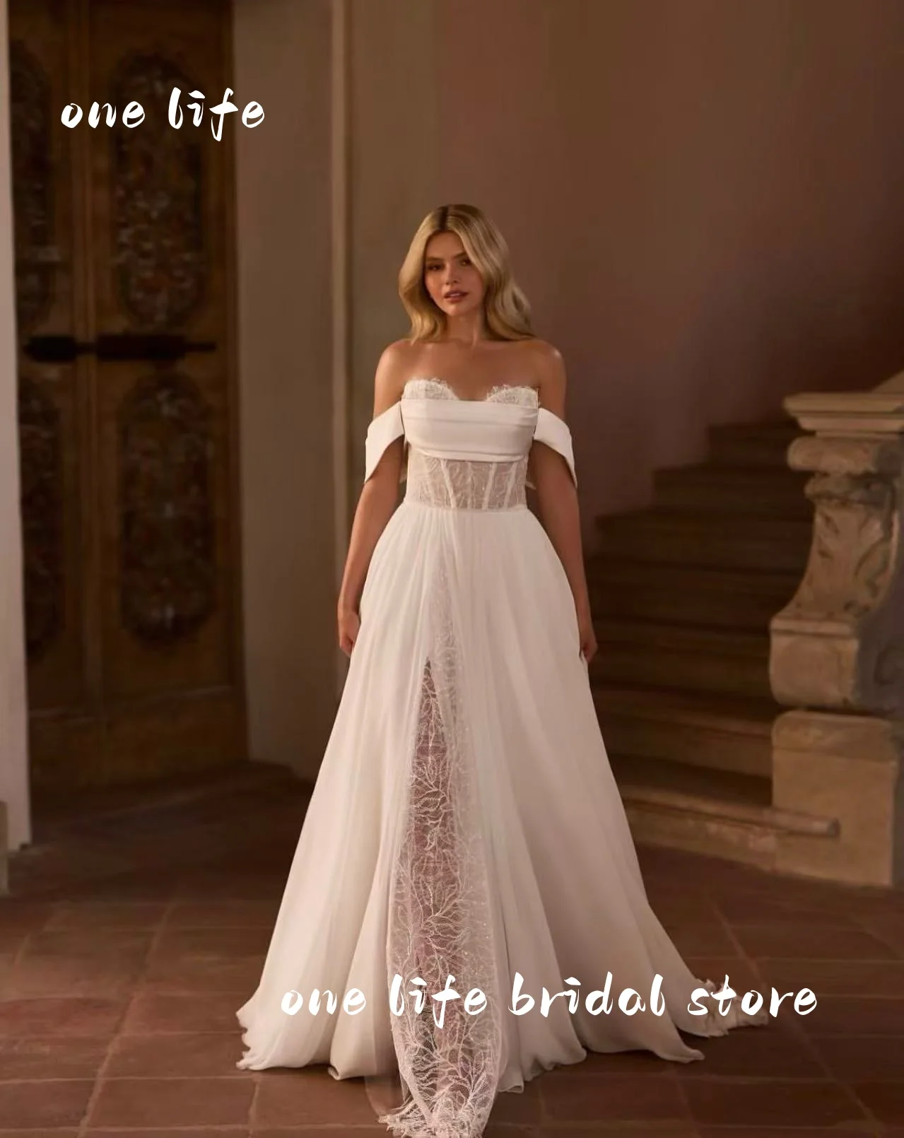 맞춤형 스트랩리스 코르셋 디자인 3/4 레이스 소매 웨딩 드레스 A라인 앞트임 레이스업 브라이덜 가운 웨딩드레스