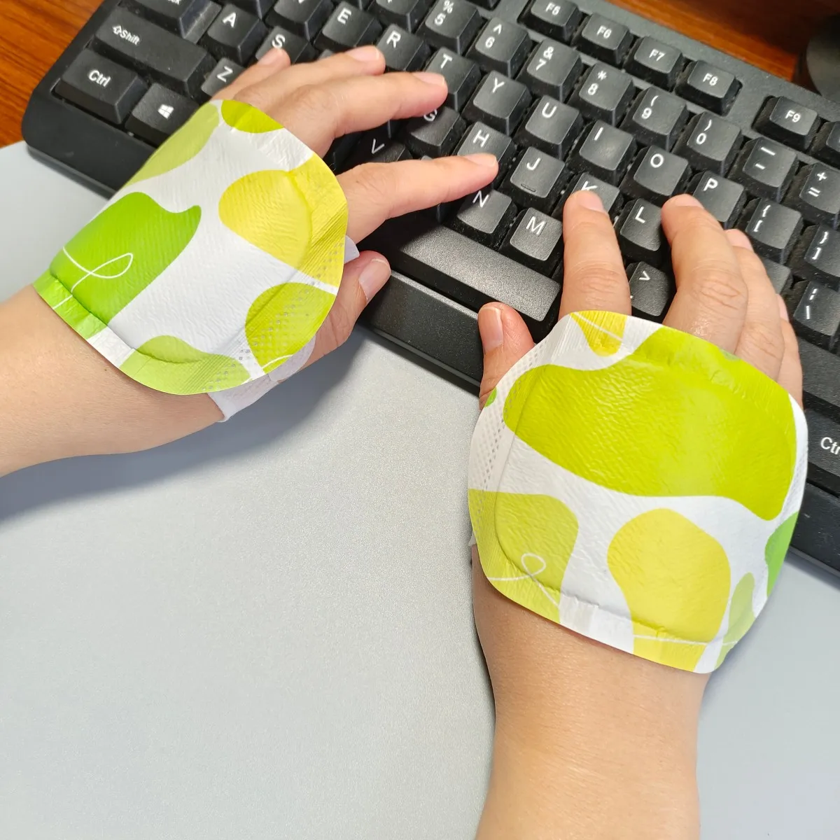 10/20 قطعة يمكن ارتداؤها ذاتية التدفئة جهاز تدفئة محمول التصحيح-الشتاء مكتب الكتابة المعصم دفئا قابلة لإعادة الاستخدام وسادة حرارية فورية للأيدي الباردة #2