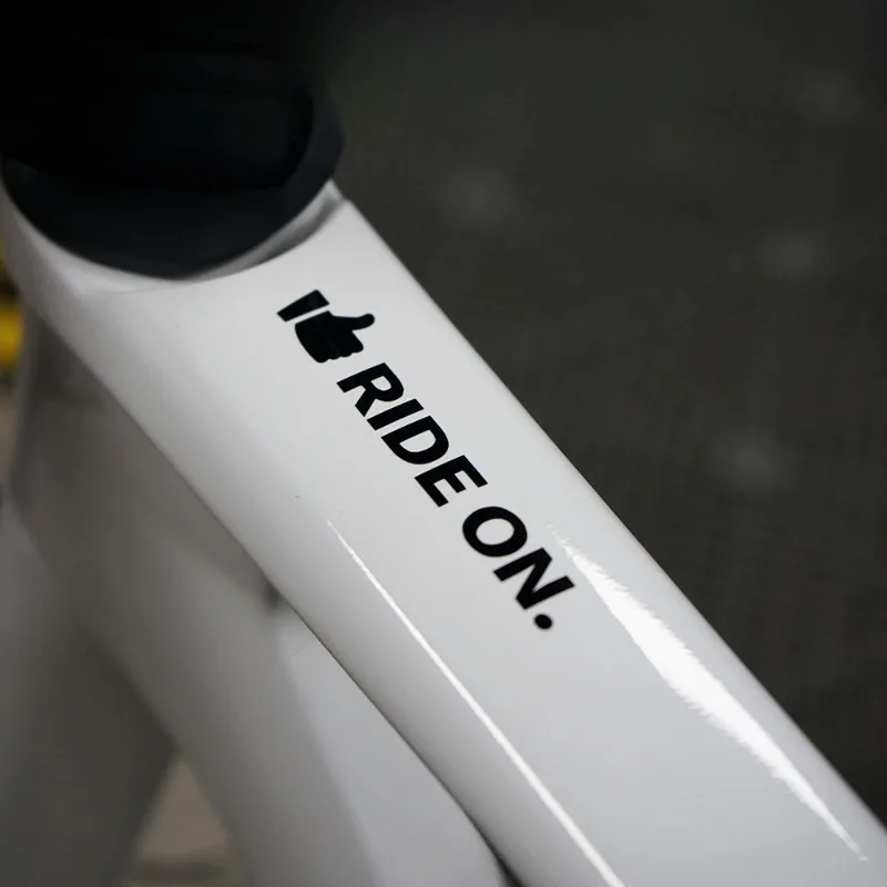 1Pc Cycling Enthusiast Vinyl Sticker, Waterproof Bike Decal, Cover Scratches for Bicycle Upper Tube Lower Tube Body Decoration