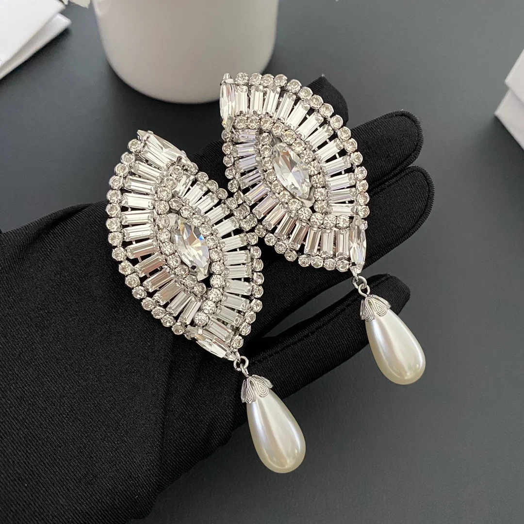 

Europe America Designer Crystal Pearl Ear Clip Earrings Women Top Quality Charm Jewelry Trend