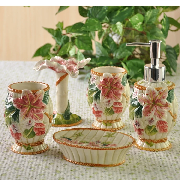 European ceramic sanitary ware 5 pieces Lily lotion bottle bathroom set toothbrush holder decoration accessories