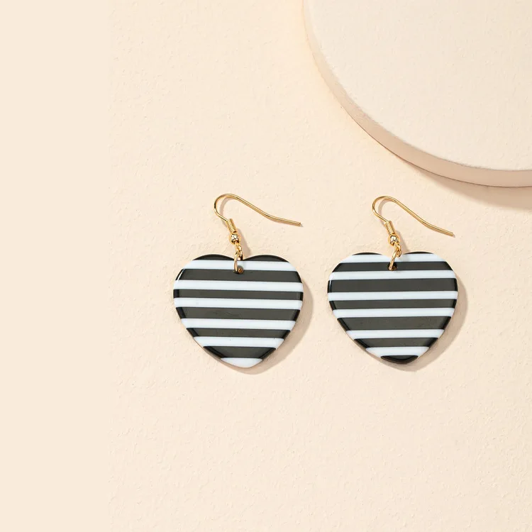 

Exaggerated Bla Heart Pendant Earrings New Arrival Korean Japanese Sle Faion Jewelry Ear Jewelry Ele Accory