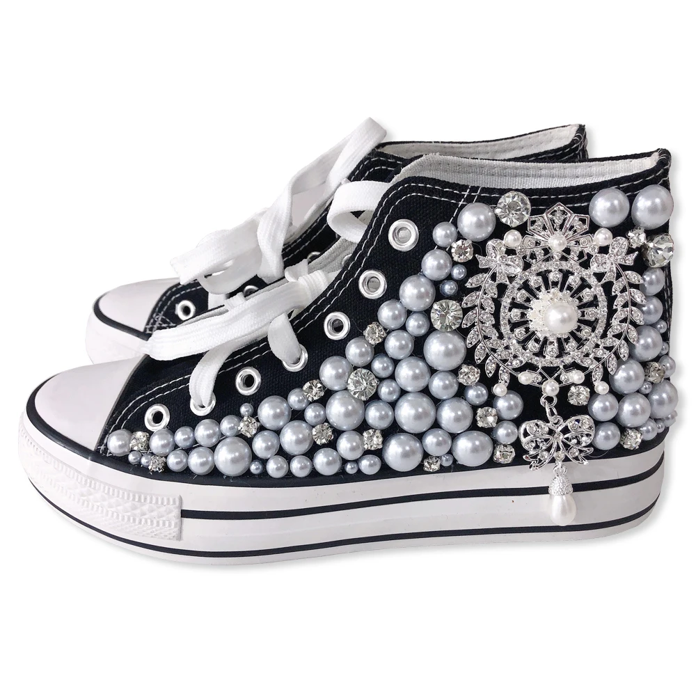 2022 New Arrival Fashion Shoes for Woman Diamond and Pearl Wedding Bridals Shoe High Top Canvas Shoes Sweet Party