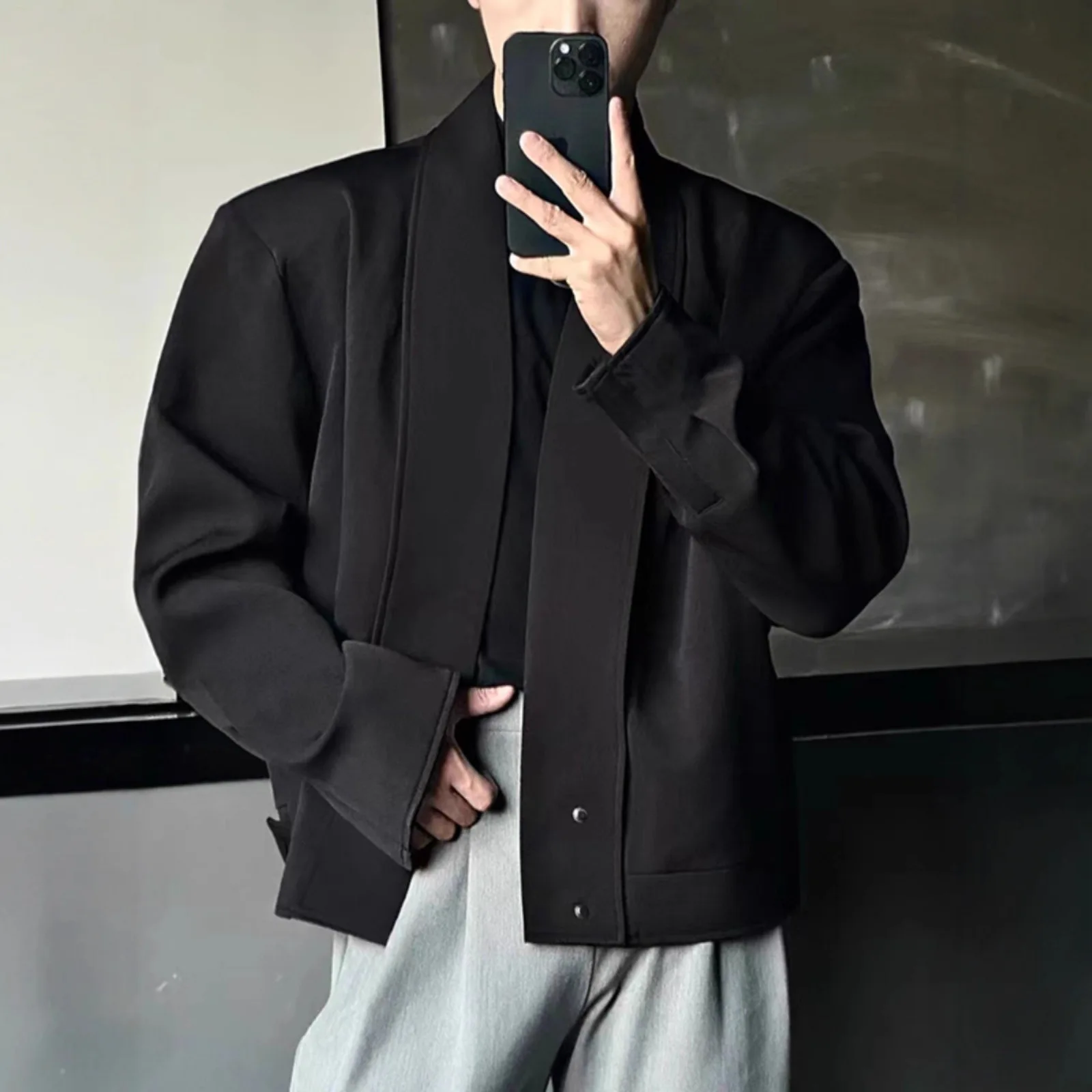 2026 Men's Black Cropped Blazer Jacket American Retro Collarless Padded Shoulder Coat For Stylish Streetwear