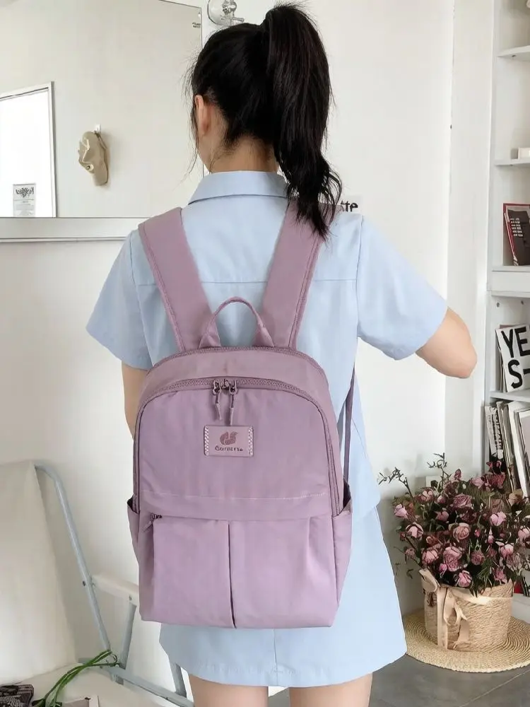 2026年夏トレンドの二層式携帯用プレイタイムバックパック（ロッド付きウォーターボトルホルダー、ユニセックススクールバッグ、ソフトハンドル、ジッパー開閉）