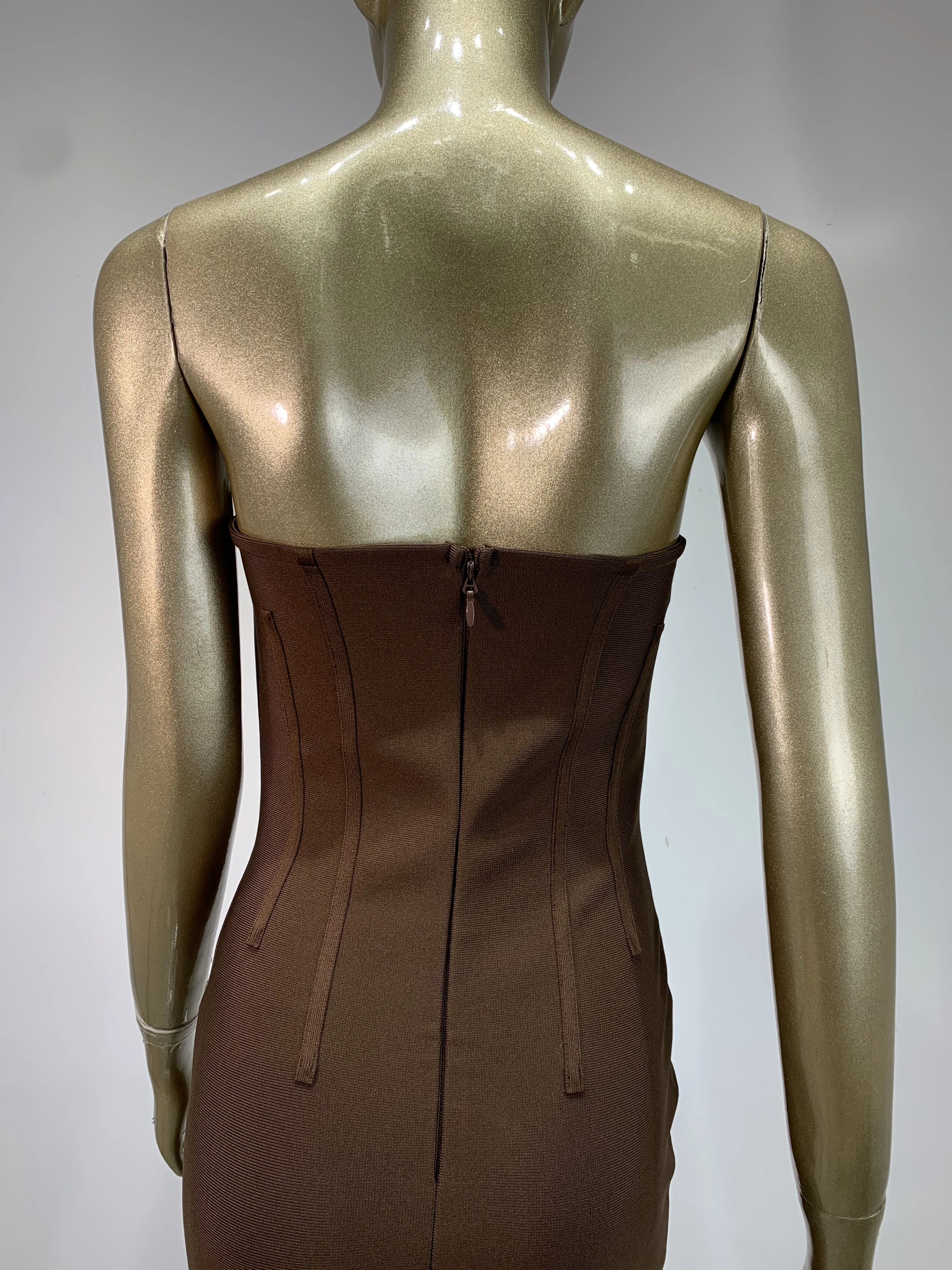 Vrouwen sexy strapless backless bruine maxi lange bandagejurk luxe verjaardag avondfeest elegante gebreide bodycon kleding