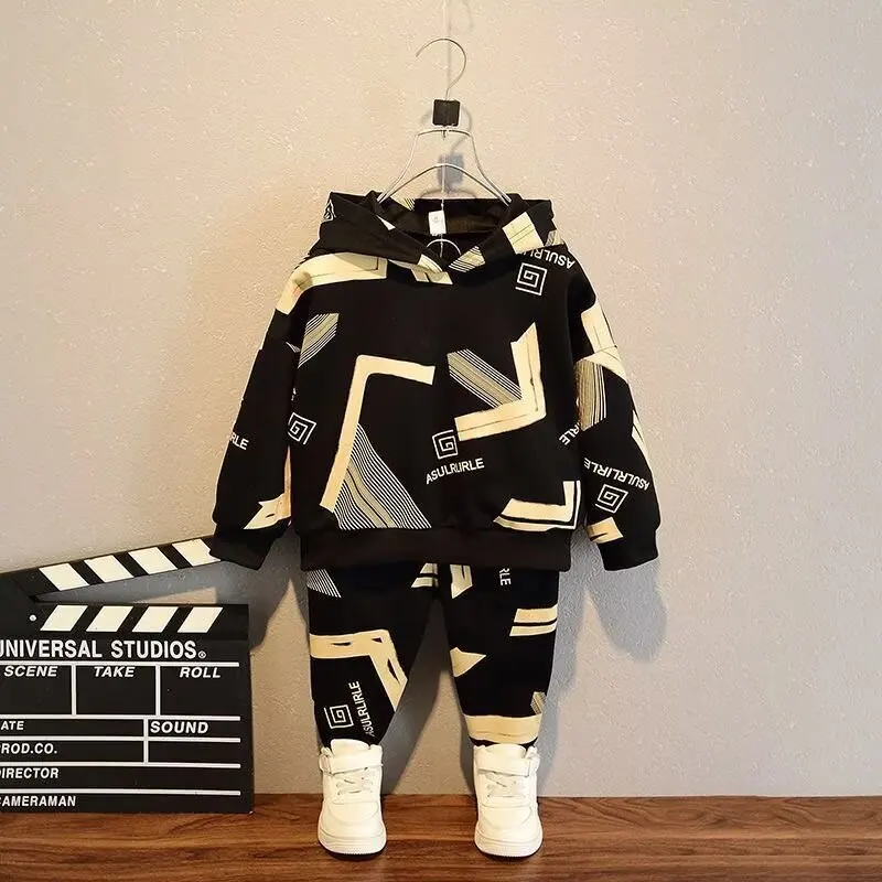 

New Boys and Girls' Hoodie and Pants Two Piece Set Spring and Autumn Children's Sportswear Loose Set Fashion Kids Tracksuit Sui
