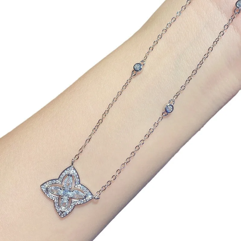 MDLFES مويسان الماس نمط نفس قلادة مطلية بالذهب Micropavéd زركونيا غرامة العمل اليومي قلادة